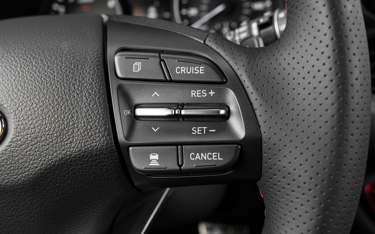 Limitatore di velocità obbligatorio: l’ultima stronzata per “limitare” il piacere di guida