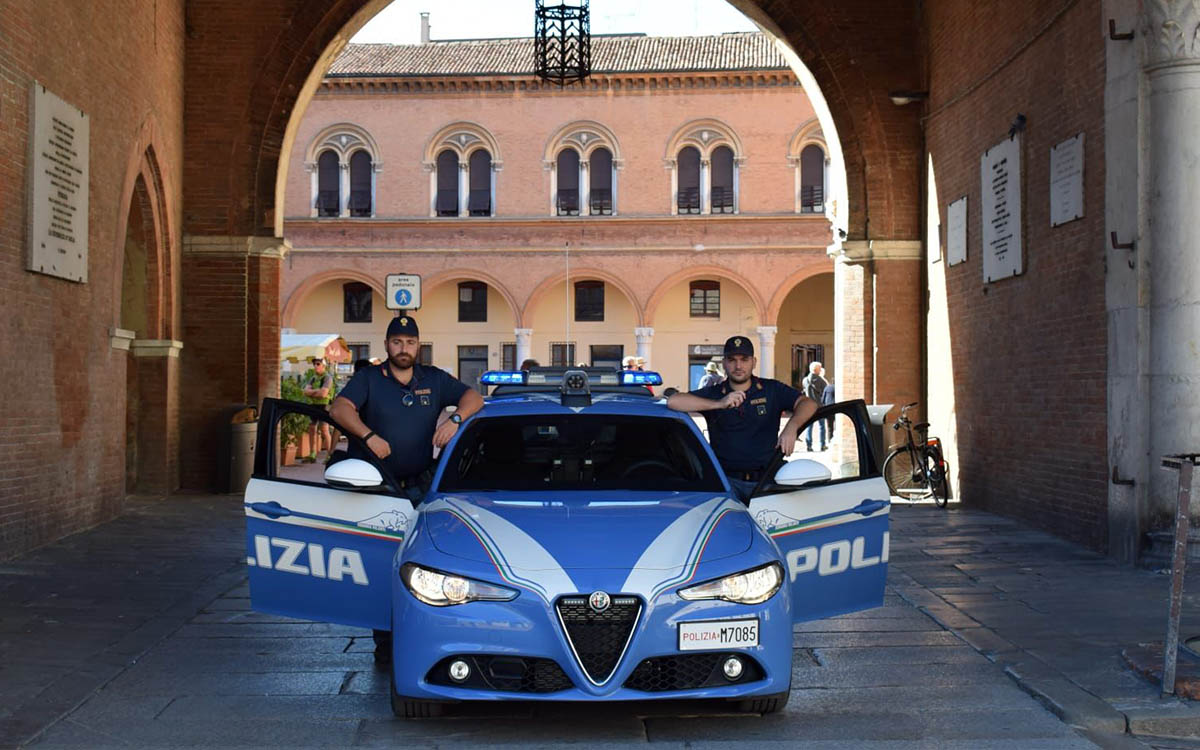 Alfa Romeo Giulia: meno male che le svendono alla Polizia di Stato