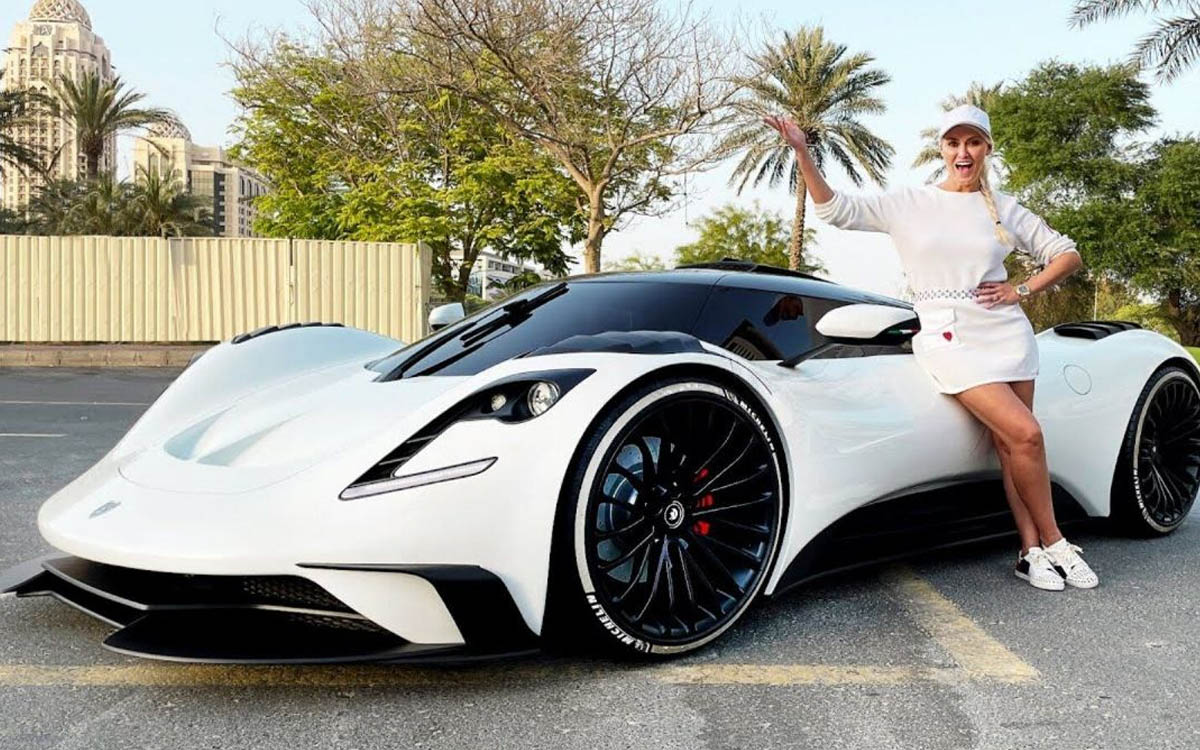 Greg on the Road #14 - Gli influencers del nulla automobilistico Greg on the Road #14 - Gli influencers del nulla automobilistico